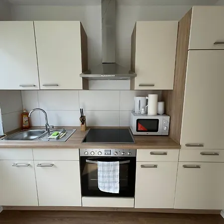 Kernsanierte In Ruhiger Und Zentraler Lage By Interhome * Wilhelmshaven