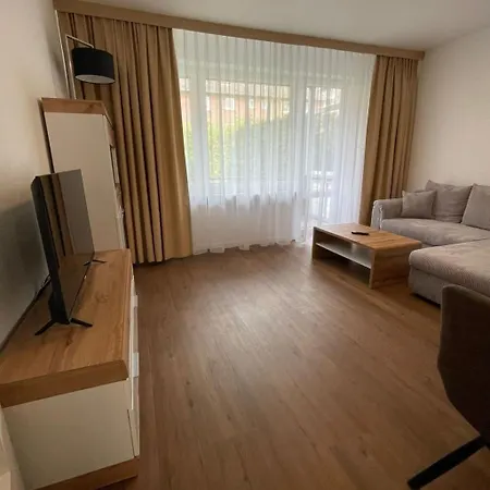Kernsanierte In Ruhiger Und Zentraler Lage By Interhome Appartement Wilhelmshaven